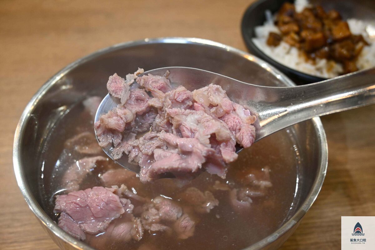 【台南美食】根牛肉火鍋，不用起得早也能吃的到牛肉湯，台南中西區美食推薦（菜單） @鯊魚大口咬