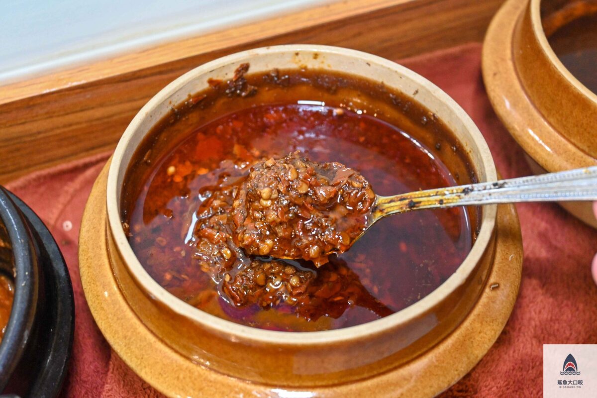 【台南美食】根牛肉火鍋，不用起得早也能吃的到牛肉湯，台南中西區美食推薦（菜單） @鯊魚大口咬