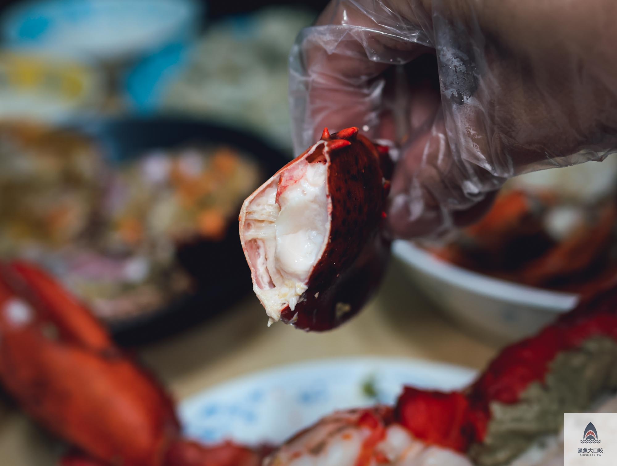 【台中美食】阿布潘水產，台中超強超值活體海鮮市場，就是要吃活的，台中北屯美食推薦 (菜單) @鯊魚大口咬