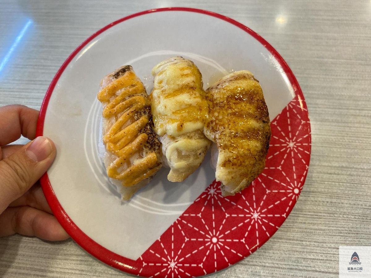 【台中美食】はま寿司 HAMA壽司，來自日本的前三大平價迴轉壽司，台中麗寶美食推薦（菜單） @鯊魚大口咬