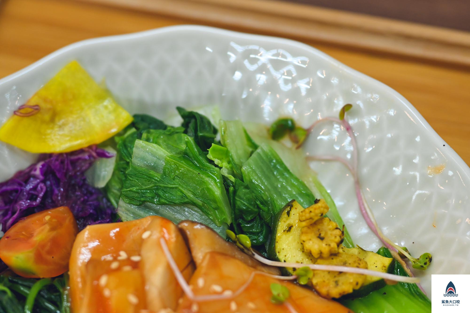 【台中素食】山倉蔬食，手工製作純素餐廳，西區科博館素食推薦（菜單） @鯊魚大口咬